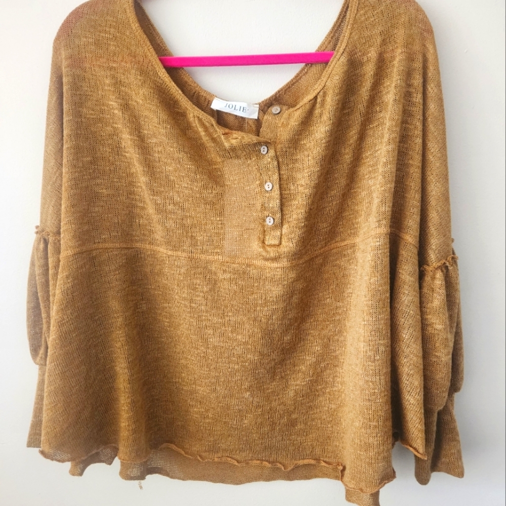 Jolie Boutique Mustard Off the Shoulder Top Size M/L